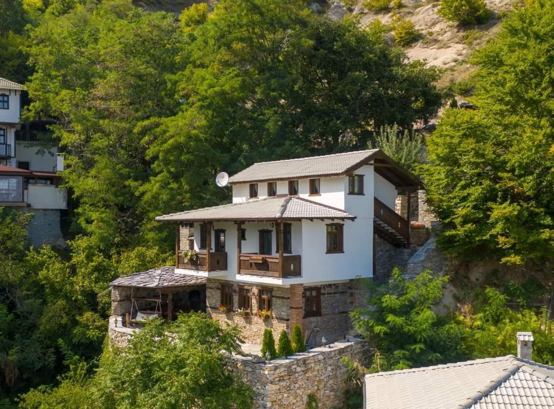 Yancheva Guest House Delchevo Экстерьер фото