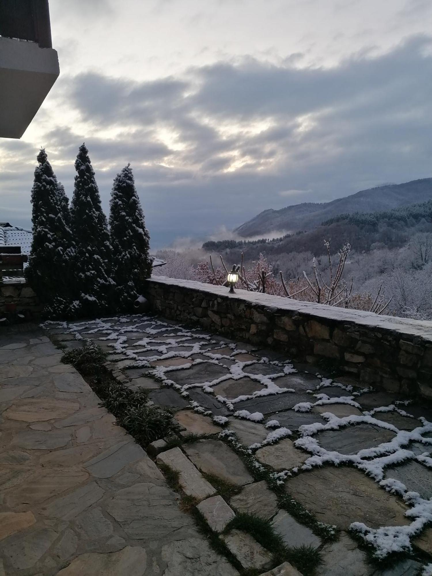 Yancheva Guest House Delchevo Экстерьер фото