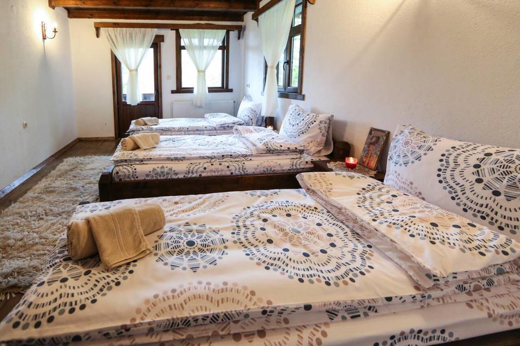 Yancheva Guest House Delchevo Экстерьер фото